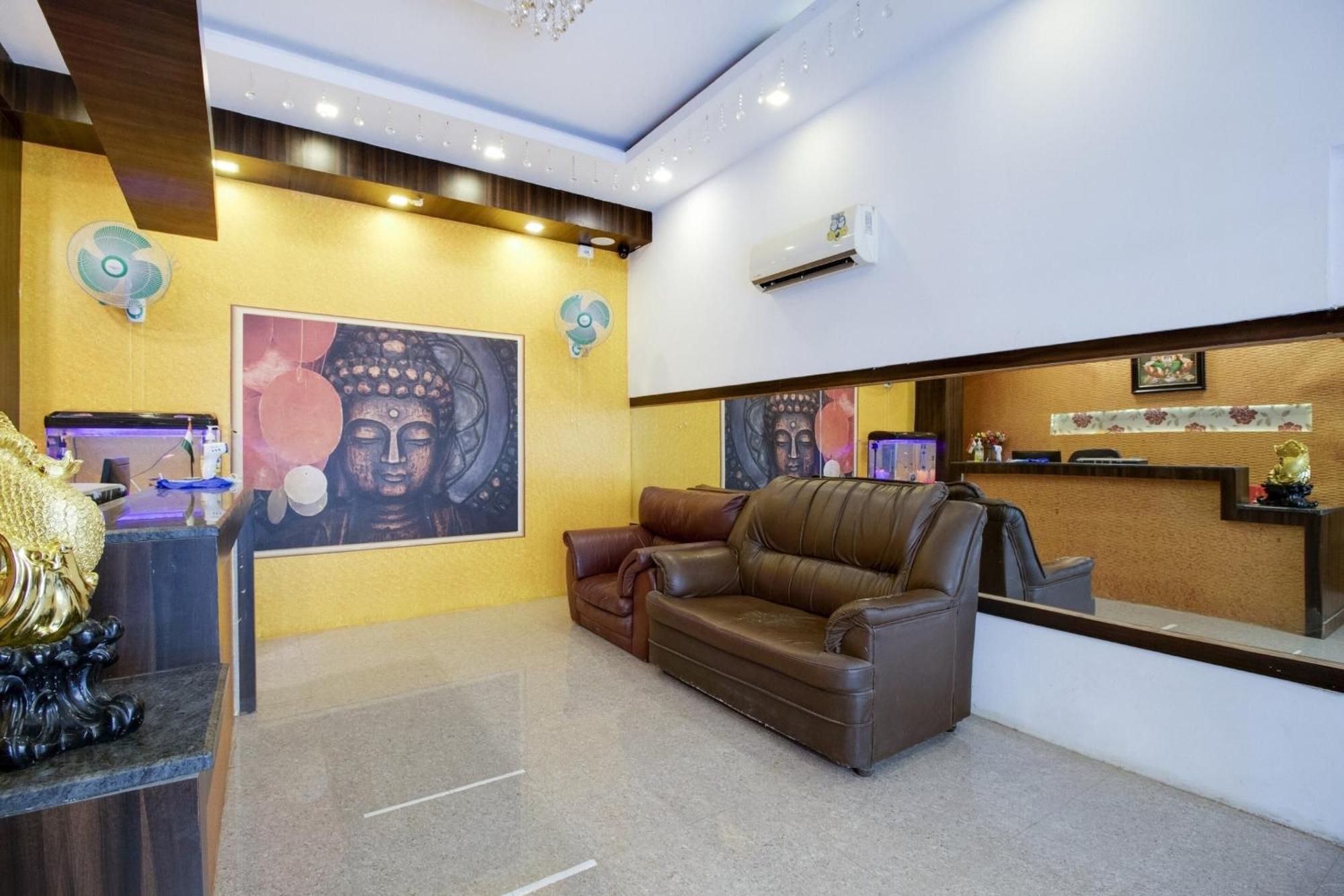 Oyo 75993 Shanti Nivas Hotel Bangalore